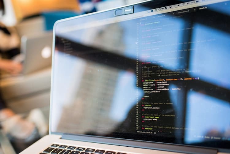 превью Искусственный интеллект (AI) модерирует контент